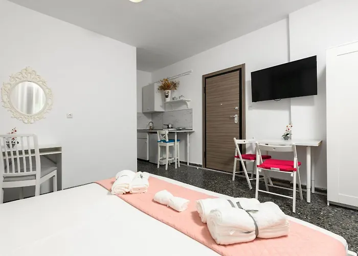 Διαμέρισμα Whitegold Panagia *