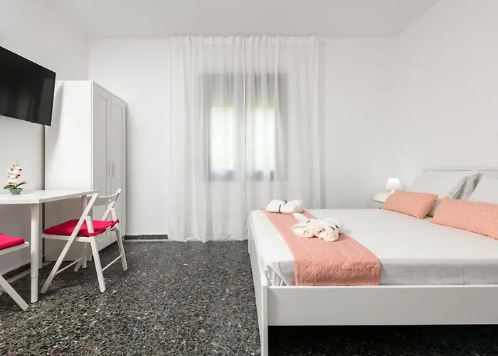 Whitegold Panagia باناجيا